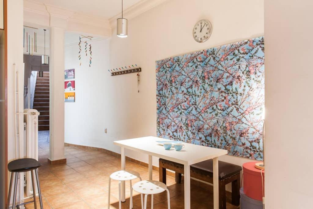 Mid Century 3 Bdr City Centre Townhouse Афіни Екстер'єр фото