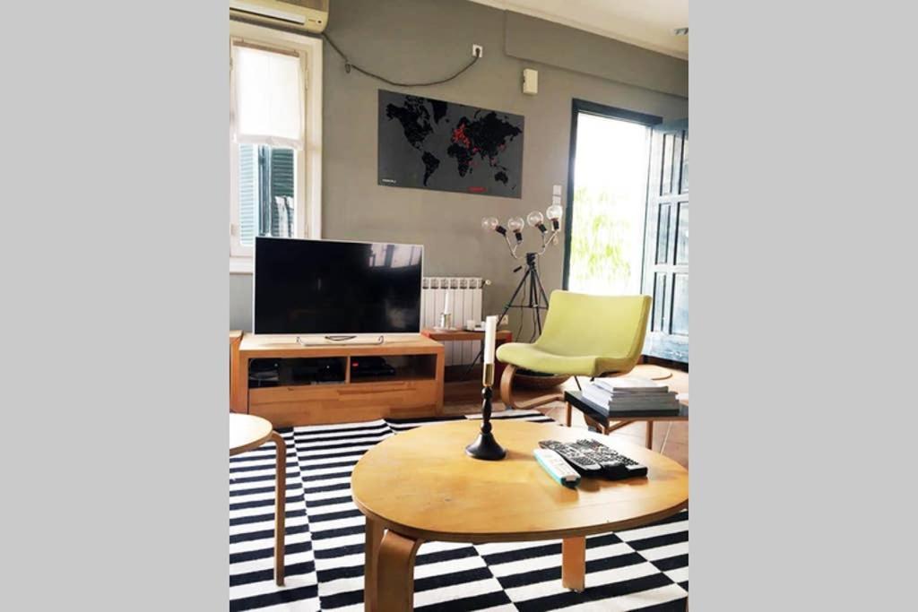 Mid Century 3 Bdr City Centre Townhouse Афіни Екстер'єр фото